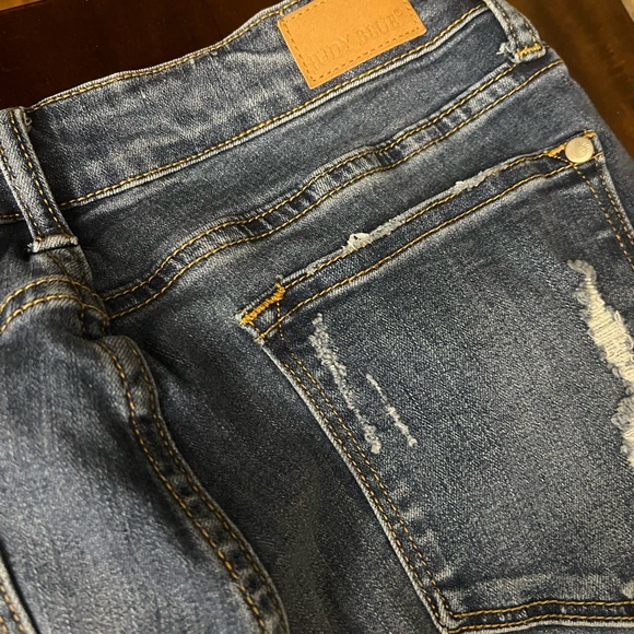 Judy Blue Jeans with Lace Detail - Picture 11 of 11